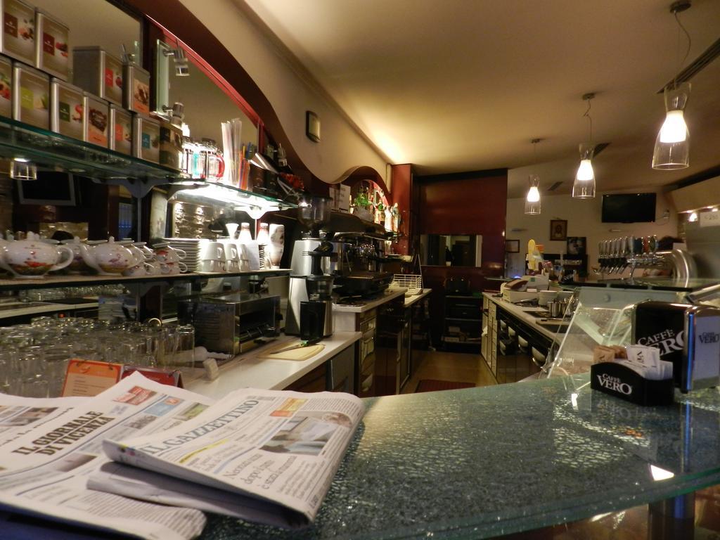 Locanda Trattoria Caffe Cavour تْشيتاديلاّ المظهر الخارجي الصورة